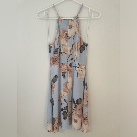 Dynamite Halter Dress - Picture 4 of 4